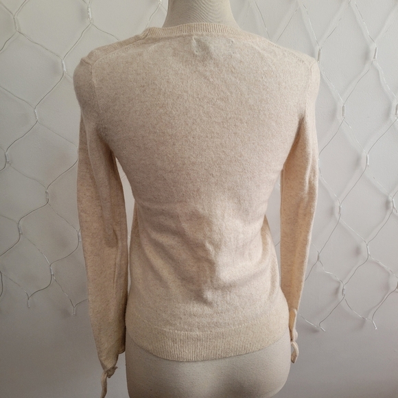 Banana Republic Sweater • Italian Yarn • Filpucci • Cream • Small Petite - Picture 4 of 5